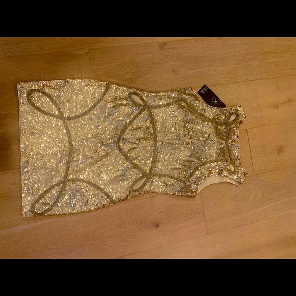 NWT Gold sequin dress with beautiful beading. - Picture 3 of 3